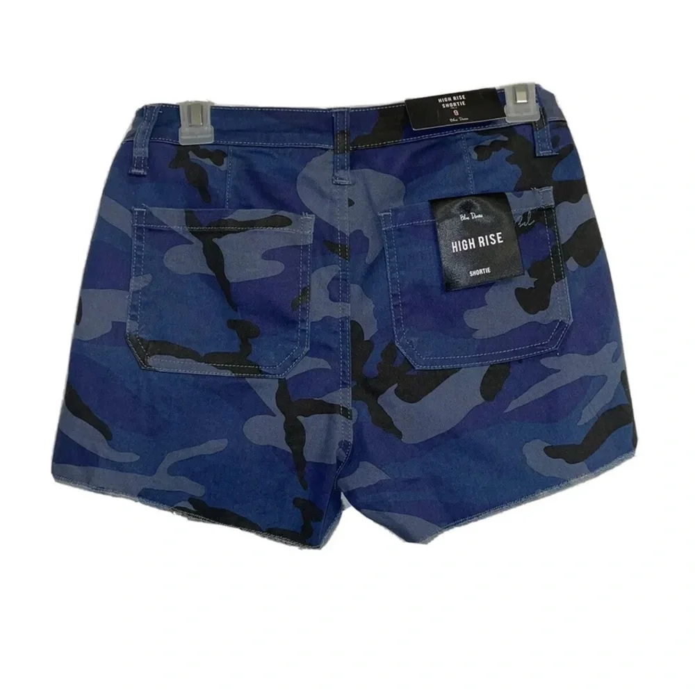 Blue Desire Jeans Highwaist Shortie Blue Camo Stretch Jr Sz 9 NWT - Picture 3 of 3